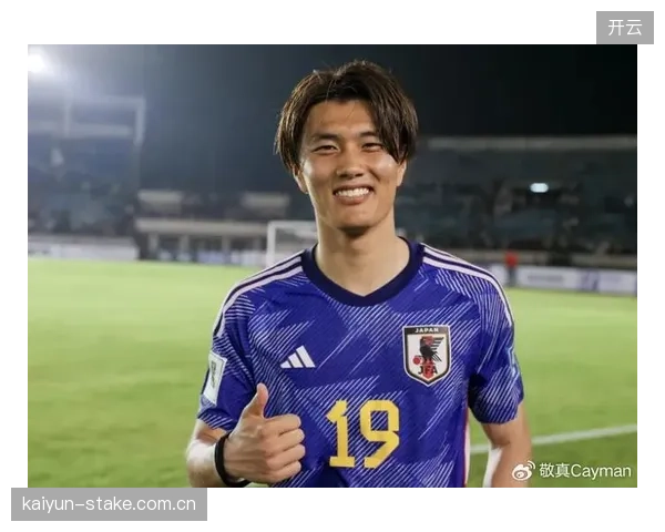奈梅亨前锋小川航基站稳脚跟，成为日本队中锋位置有益补充。